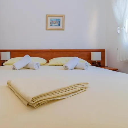 Mandolina * Marusici (Split-Dalmatia)