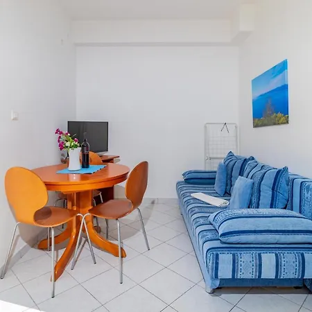 Mandolina Marusici (Split-Dalmatia)