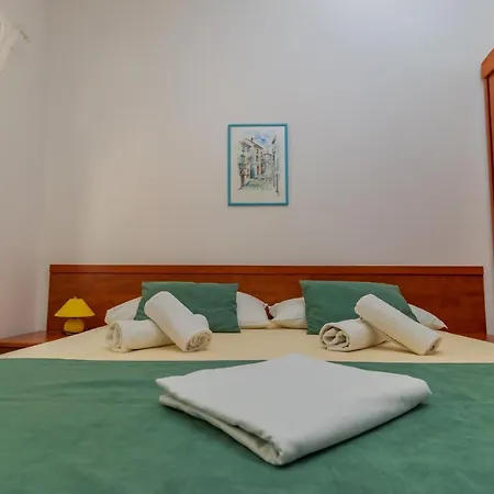 Mandolina * Marusici (Split-Dalmatia)