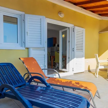 Mandolina Apartment